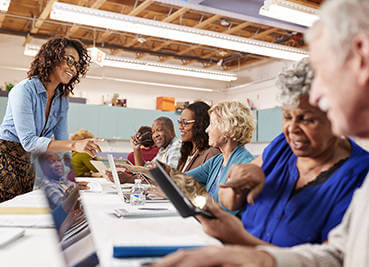 woman organizing a seminar about HECM